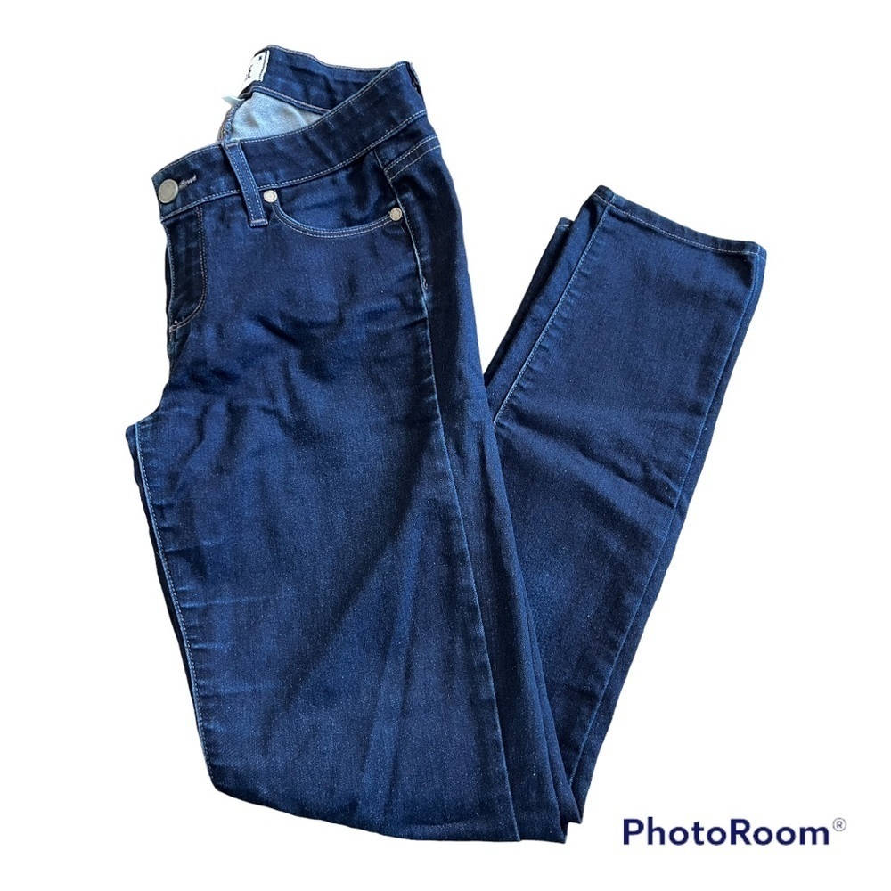 PAIGE Skyline Ankle Peg Jeans - 26